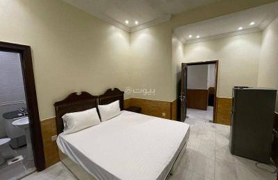 For rent, furnished studio apartment in Jeddah, Al Hamra neighborhood