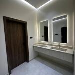 Villa in Al Zahrah 7 bedrooms 1249000 SAR - 87665219