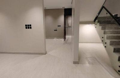 Upper townhouse floor for sale in al munsiyah, east riyadh