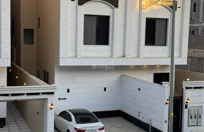 Floor for Sale in Al Janadriyah, East Riyadh