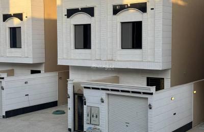 Floor for sale in Al Janadriyah, East Riyadh