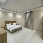 Furnished apartment for monthly and yearly rent in Jeddah, Al-Faisaliyah neighborhood.