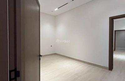 Villa For Sale in Al Mahdiyah, West Riyadh