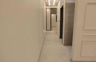 The first floor of Al-Jenadriyah, Al-Ghusoon plan, T elevator for passengers, two entrances, men's majlis with sinks and a bathroom, spacious hall, kitchen, 4 bedrooms, including one master with a bathroom serving the rest of the rooms, area of 199.