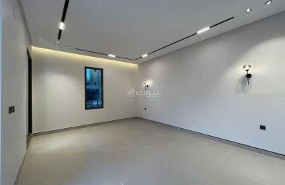 Villa for sale on Abdulatif Bin Al-Mubarak Street, Al-Mahdiyah District, Riyadh City, Riyadh Region.