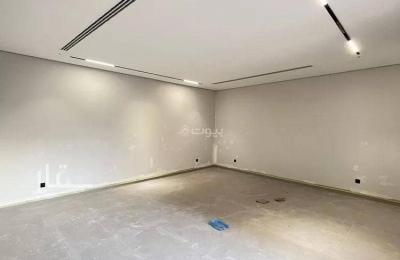 Villa for Sale on Abdul Latif bin Al-Mubarak Street, Al-Mahdiyah District, Riyadh City, Riyadh Region