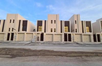 Floor For Sale in Okaz, Riyadh