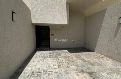 For rent: a property on Yasmin Street, Al-Malaz neighborhood, Riyadh City