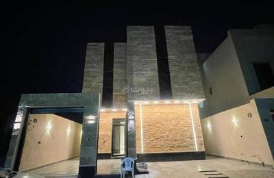 Floor for Sale in Al Bayan Neighborhood, East Riyadh