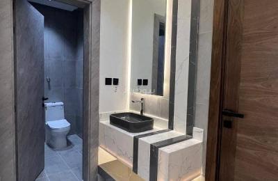 Apartment for sale, 4 rooms in Al-Salamah neighborhood with modern finishing, luxury wall, directly from the owner.