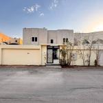 Villa in East Riyadh，Al Hamra 5 bedrooms 250000 SAR - 87742153