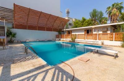 2 Bedroom Villa For Rent in Al Shati