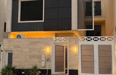 Luxury villa in the Al-Mahdiyah neighborhood