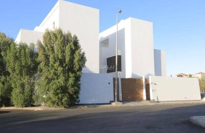 Villa for rent in Al-Rawdah neighborhood in a residential complex behind Jarir Bookstore