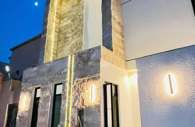 Luxury villa in Al-Mahdiyah neighborhood