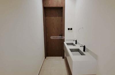 Floor 182.33 SQM with 5 Bedrooms