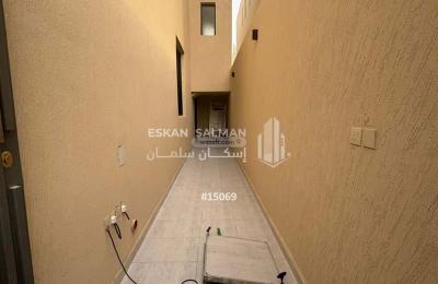 Floor 172.93 SQM with 6 Bedrooms