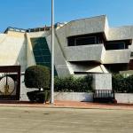 Villa 726 SQM with 6 Bedrooms