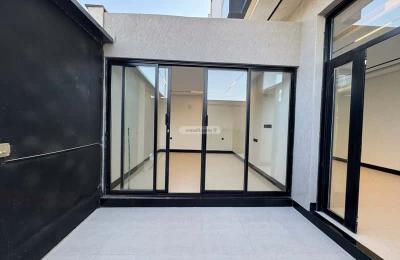 Villa 350 SQM with 1 Apartment Facing West