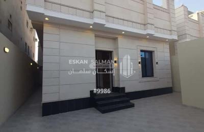 Floor 312.5 SQM with 6 Bedrooms