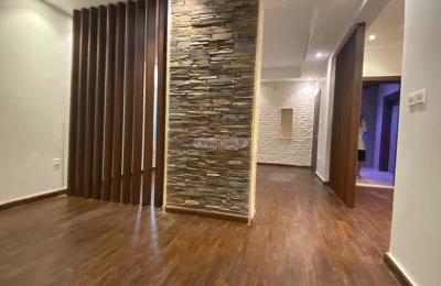 Apartment with 4 Bedrooms