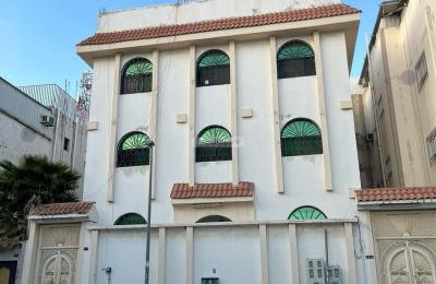 Villa 233.25 SQM Facing South on 10m Width Street