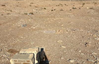 Land 900 SQM Facing South East on 30m Width Street