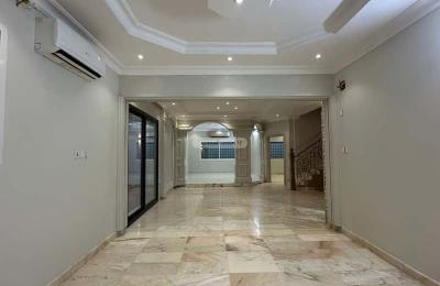 Villa 351 SQM Facing East with 5 Bedrooms