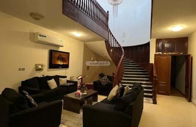 Villa 210 SQM Facing North on 20m Width Street