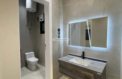 Apartment with 6 Bedrooms