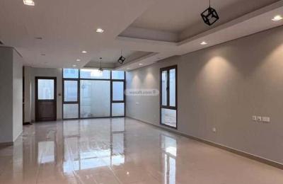 Villa 222.3000030517578 SQM Facing East with 3 Bedrooms