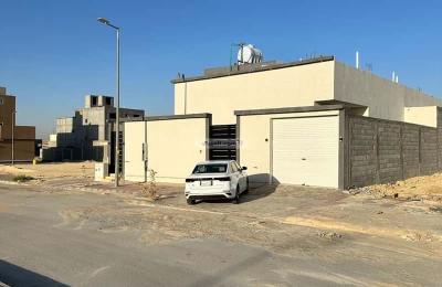 Villa 375 SQM Facing East on 18m Width Street