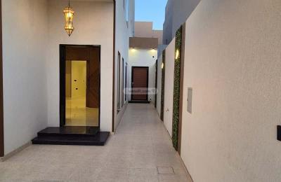 Floor 177.4 SQM with 4 Bedrooms