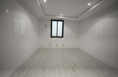 Apartment with 6 Bedrooms