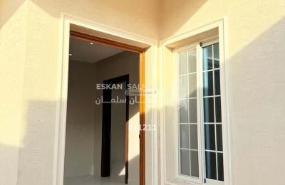 Villa 200 SQM Facing South on 16m Width Street