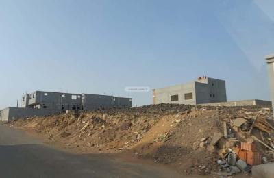 Land 400 SQM Facing East on 10m Width Street