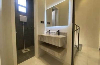 Floor 195.96 SQM with 3 Bedrooms