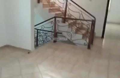 Villa 300.15 SQM Facing North with 4 Bedrooms