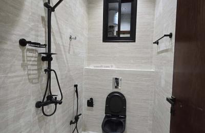 Apartment with 6 Bedrooms