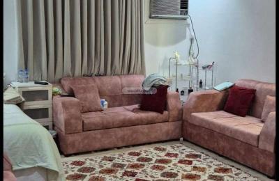 Villa 400 SQM Facing North on 15m Width Street