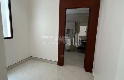 Floor 195.64 SQM with 6 Bedrooms