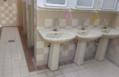 Building 4992 SQM Facing South with 4 Floors