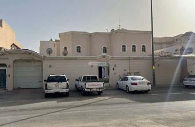 Villa 750 SQM Facing East on 25m Width Street