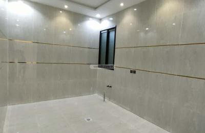 Floor 186.3 SQM with 6 Bedrooms