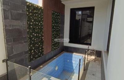 Villa 300 SQM Facing East with 8 Bedrooms