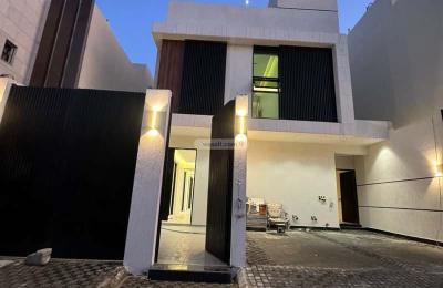 Floor 330 SQM with 5 Bedrooms