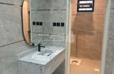 Floor 500 SQM with 5 Bedrooms