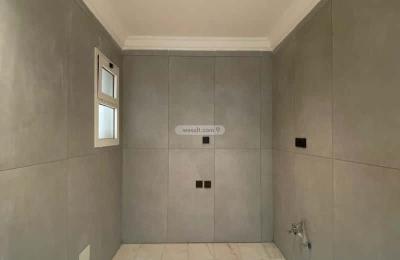 Building 1523 SQM Facing South