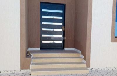 Floor 450 SQM with 7 Bedrooms