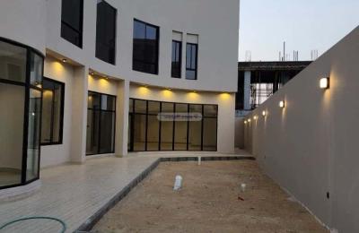 Villa 525 SQM Facing South on 20m Width Street